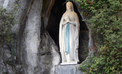 A betegek világnapja – Szűz Mária lourdes-i jelenése, február 11.