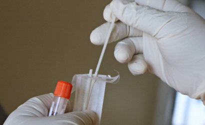 Akinek tünetei vannak, ingyen mehet PCR-tesztre