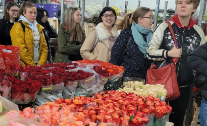 Győri virágkereskedést látogattak meg a virágkötő tanulók