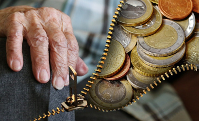 Aláírta az államfő a 300 eurós nyugdíjkiegészítésről szóló módosítást