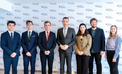 A Szlovákiai Magyar Középiskolások delegációja találkozott az oktatásügyi miniszterrel