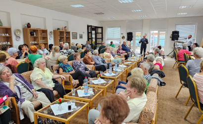 Nyár végi találkozó a nyugdíjasklubban