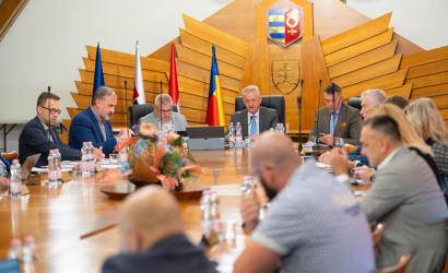 Számos dologban döntöttek