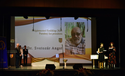 Polgármesteri emléklapot kapott dr. Angst Svetozár 