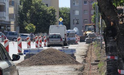Hathetes útfelújítás a Kondé püspök utcában, jövő héten indul a Kistejedi utca