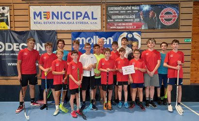 Élményekkel teli tábort zárt a Rumba floorball klub 