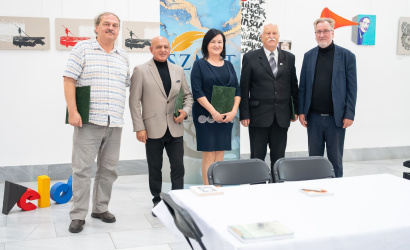 Irodalmárokat díjazott a SZMÍT