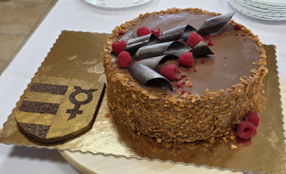 Megvan Dunaszerdahely Város Tortája! A Zserbó Cukrászda csokoládés-málnás alkotása lett a győztes