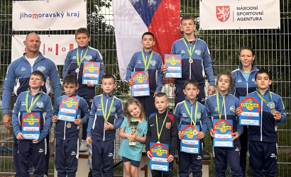 10 éremmel tért haza Brnóból a Gaál Wrestling Team