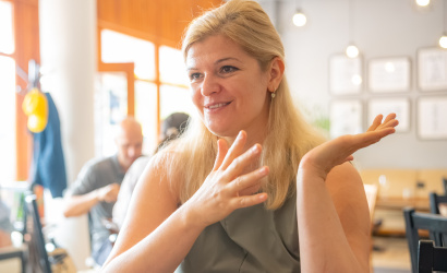 Akinek a munkamániájánál már csak az iskolamániája nagyobb