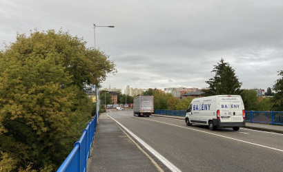 Autóbuszokat és teherautókat ellenőriznek a közlekedési rendőrök a héten