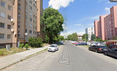 Útfelújítás a Barátság téren