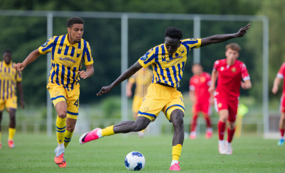 A DAC 1904 - Hapoel Tel-Aviv felkészülési mérkőzés előtt
