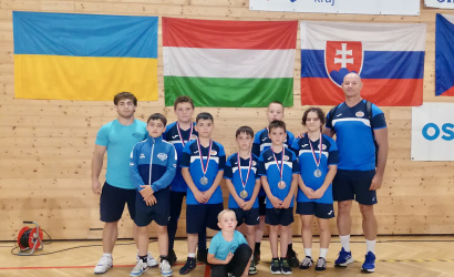 Hat éremmel és csapatban negyedik hellyel zárta az ostravai nemzetközi tornát a Gaál Wrestling Team