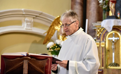 Ünnepi szentmisére várják a híveket Szakál László atya jubileuma alkalmából