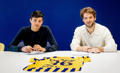 Nathan Udvaros szerződést hosszabbított