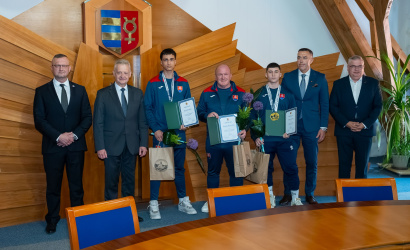 Petőcz Kevint és Nemčík Milánt, a Kempo Dojo Klub sportolóit köszöntötték