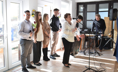 Nőnapi ünnepség a városi nyugdíjasklubban