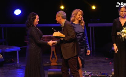 Embedded thumbnail for Az Opera Trió és Jánoska Tibor sikere a Harmónia díjátadó gálán
