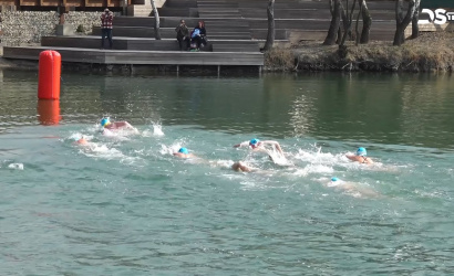 Embedded thumbnail for Hatfokos vízben úsztak a dunaszerdahelyi verseny résztvevői