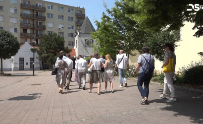Embedded thumbnail for A Vámbéry tér az élhetőbb belváros megteremtésének jegyében újul meg
