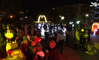 Embedded thumbnail for Óévbúcsúztató vidám utcabállal, polgármesteri köszöntővel és tűzijátékkal