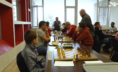 Embedded thumbnail for Ezüsttel bővült a sakkozók éremgyűjteménye