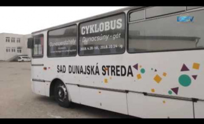 Embedded thumbnail for A kerékpárszállító busz ingyen szállítja Dunacsúnig az utasokat