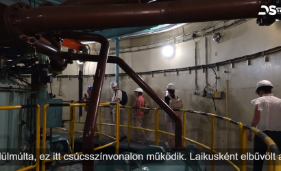 Embedded thumbnail for A kiránduláson a bősi vízierőmű belső tereit nézhetik meg a látogatók