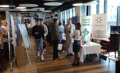 Embedded thumbnail for A vállalkozói expón közel nyolcvanan mutatták be termékeiket és szolgáltatásaikat