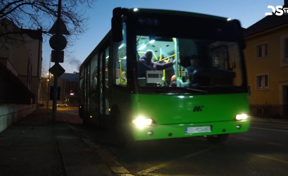 Embedded thumbnail for Elektromos autóbuszok és új menetrend a városi tömegközlekedésben