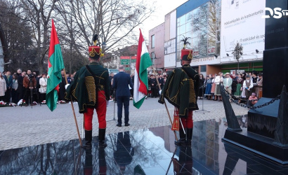 Embedded thumbnail for Régen látott érdeklődést váltott ki az ünnepi megemlékezés