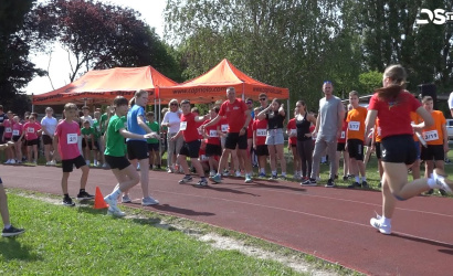 Embedded thumbnail for Nem mindennapi maratont szervezett a helyi Rotary klub