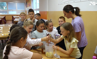 Embedded thumbnail for Nyári táborok a jókedv, a szórakozás és az új ismeretek elsajátításának jegyében