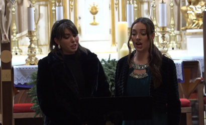 Embedded thumbnail for Mórocz Virág és barátai a karácsonyvárás jegyében adtak koncertet