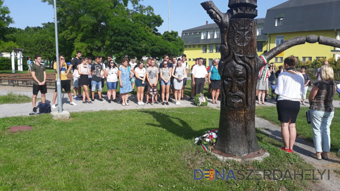 Csornai kapcsolat