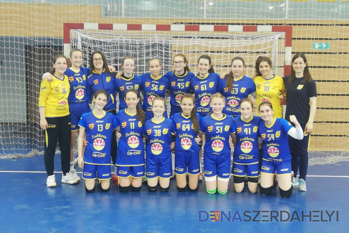 A fiatal kézilabdázóknak is lassan véget ér a szezon