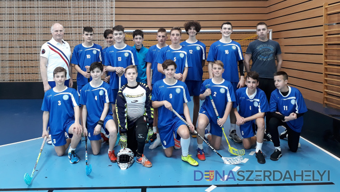 A Vámbéry Ármin Alapiskola fiúcsapata A Vámbérysek floorballos sikerei