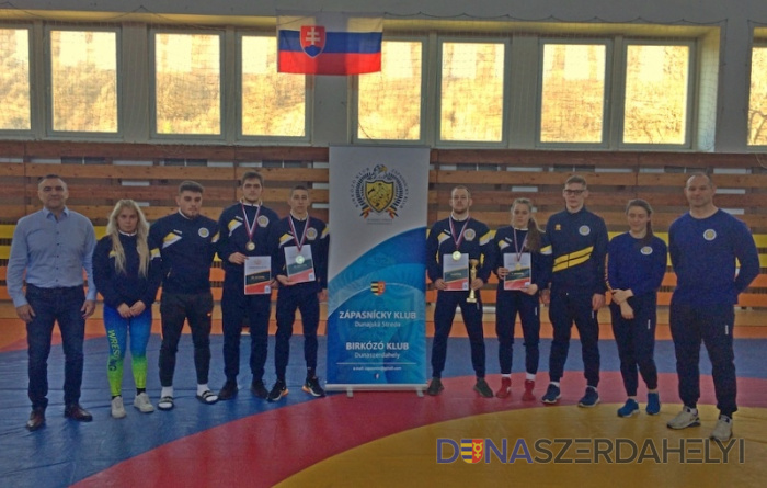 Hakszer Balázs és Bacsfai Réka aranyérmesek!