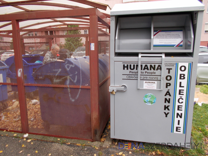 Fotó: dunstreda.sk Új gyűjtőkonténerek a textilhulladékra