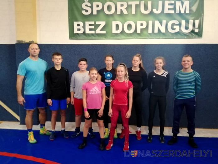 Edzőtáborozásra készülnek birkózóink