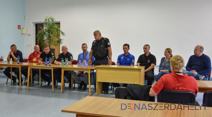 Fotók: Rózsár Vince Dunaszerdahelyen is bemutatkoztak négy ország kutyás rendőrei