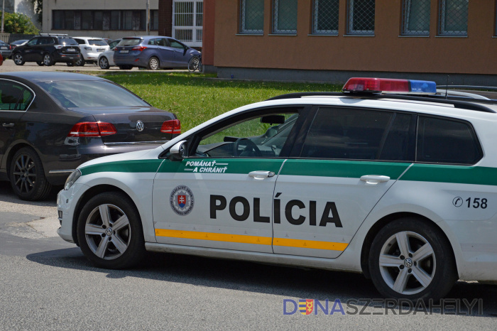 Illusztrációs felvétel, Rózsár Vince Mától korlátozott a szabad mozgás, betartását rendőrök ellenőrzik