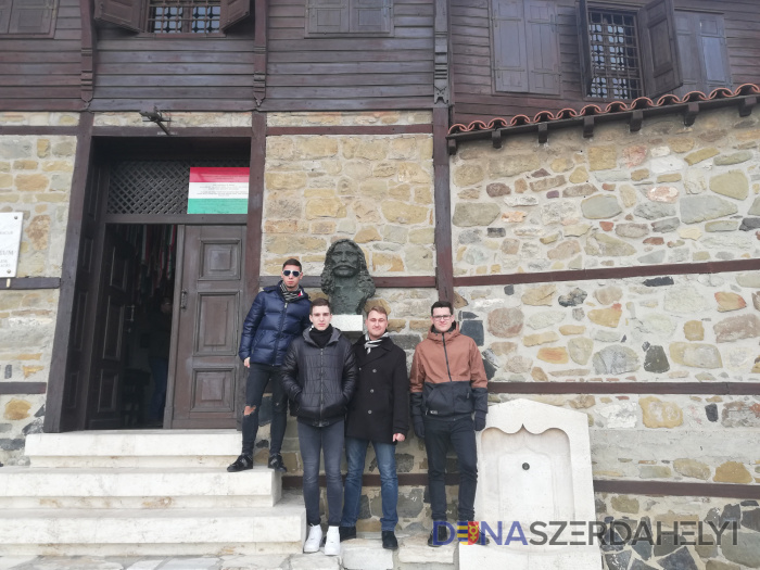 Szakközépiskolások Gloria Victis jutalomkirándulása