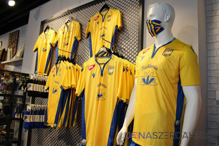 forrás: dac1904.sk Háromnapos nyitvatartás a DAC store-ban