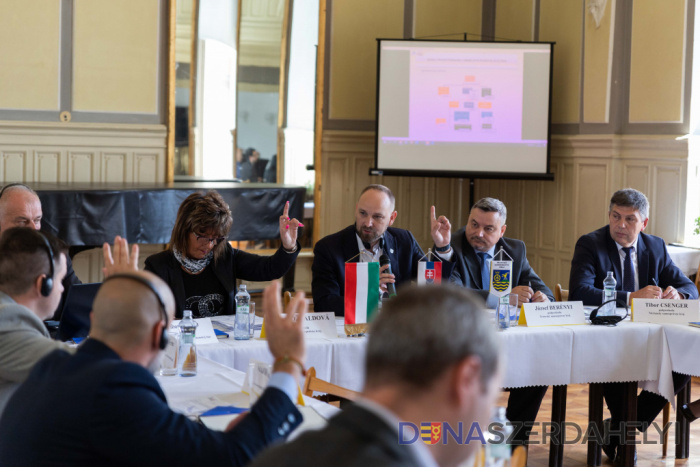 Fotó: TTSK 100%-ban fel kell használni az uniós forrásokat, amelyeket a Rába-Duna-Vág Korlátolt Felelősségű Európai Területi Együttműködési Társulás kapott