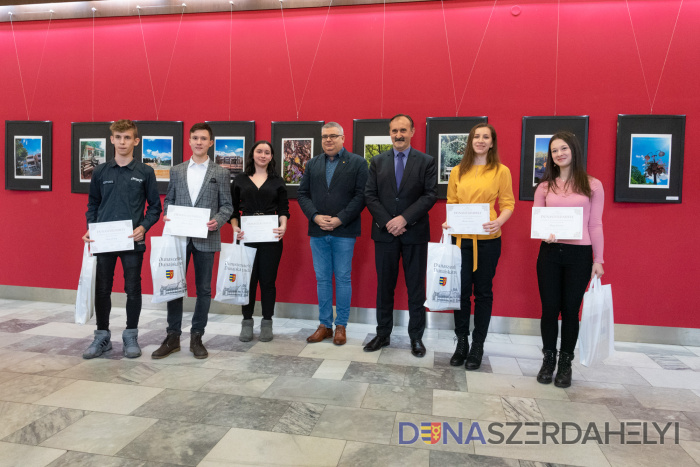 Rózsár Vince felvételei Így látják a várost fiataljaink
