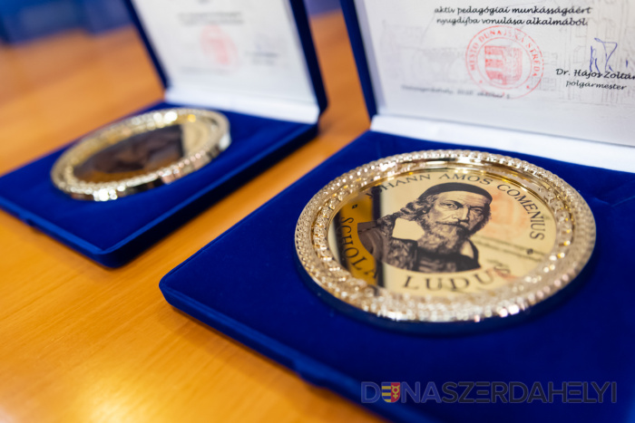 Rózsár Vince felvétele Városunk pedagógusait díjazták
