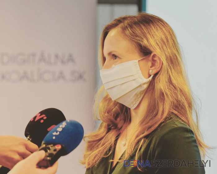 facebook / Monika Filipová A digitális oktatás előkészítését irányító kézikönyv már magyarul is elérhető