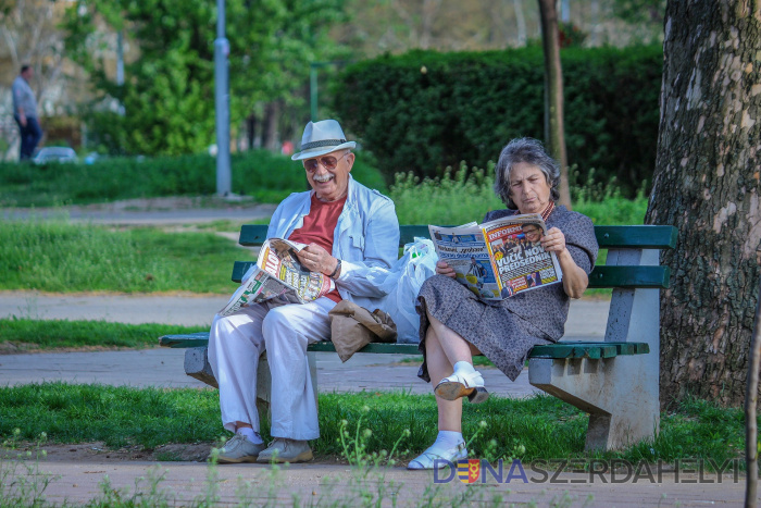 Illusztrációs felvétel, Pixabay.com Megint a kisnyugdíjasokon csattanna az ostor